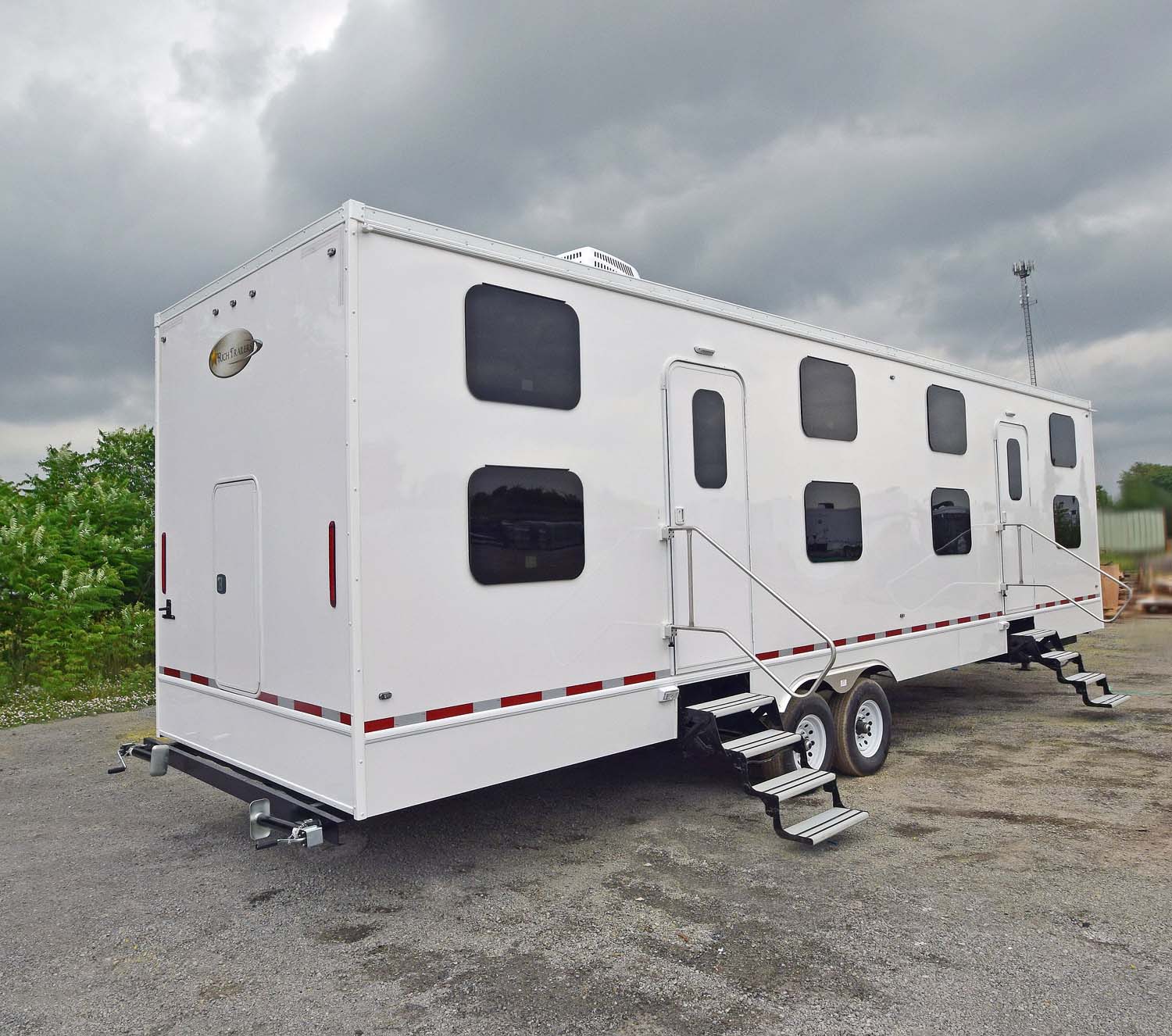 16 man Bunk Bed Curbside 1