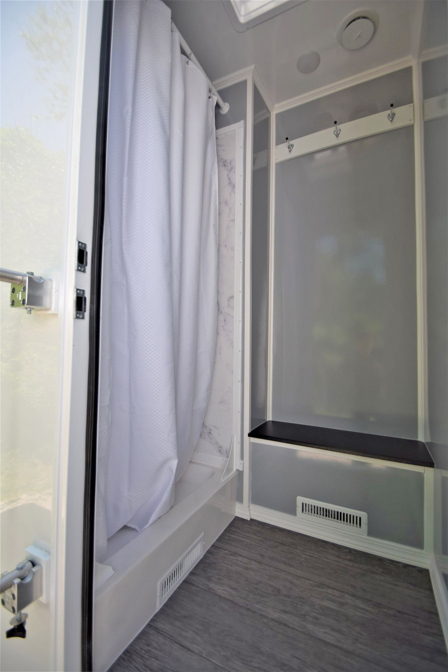 SWP 8520 Interior 2 six station shower trailer