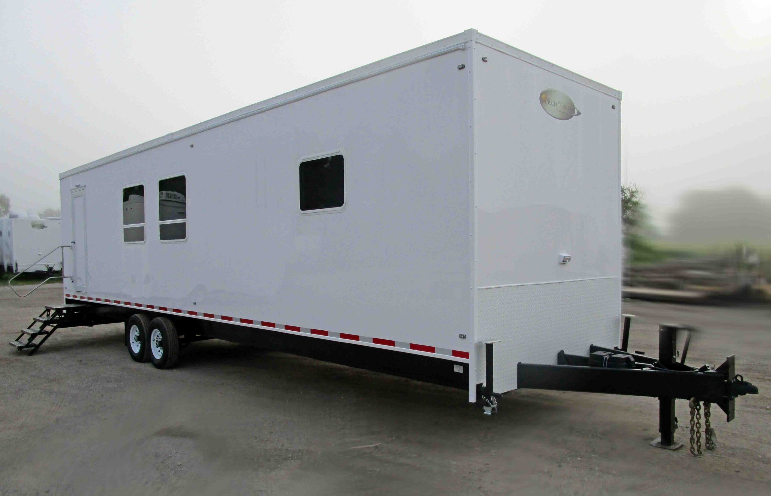 supervisor trailer exterior